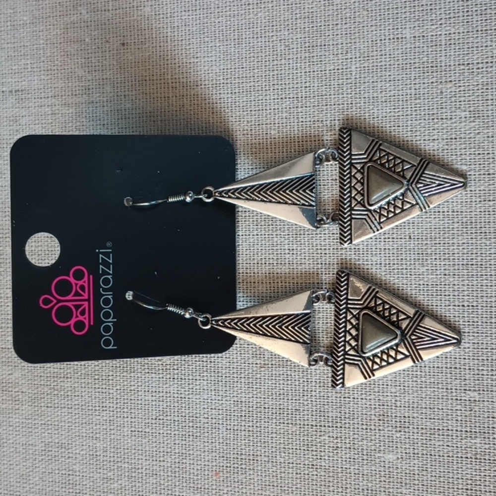 Paparazzi Silver Tri Greystone Earrings